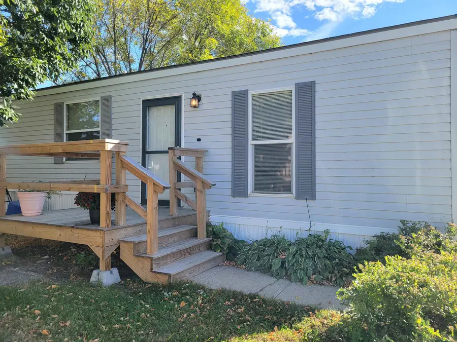 114 Cotts Drive, North Sioux City, SD 57049 - #3