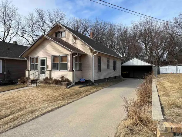 817 S FAIRMOUNT ST, Sioux City, IA 51106