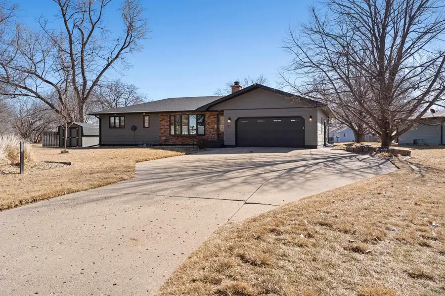 103 MAPLE CT, Elk Point, SD 57025 - #2