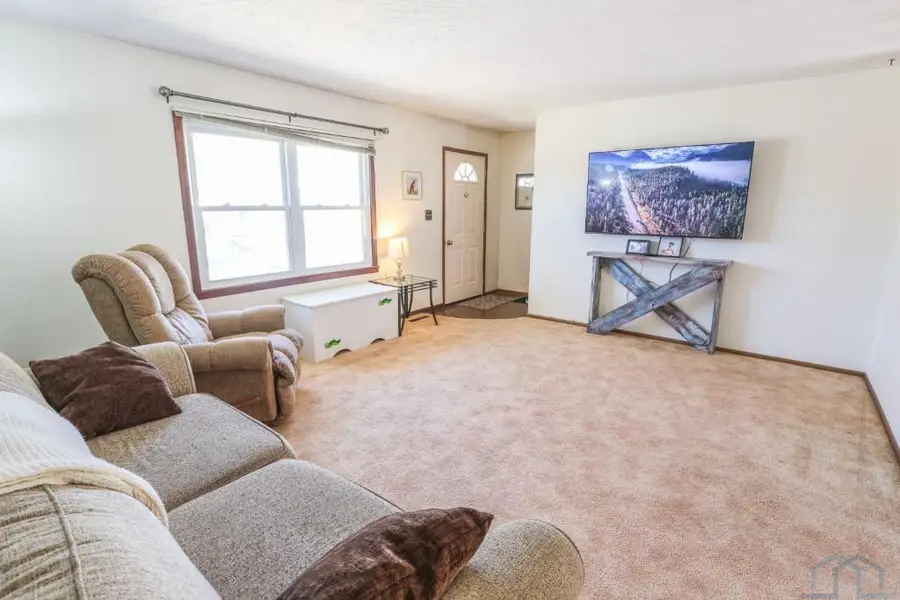 3828 OSAGE TER, Sioux City, IA 51104 - #3