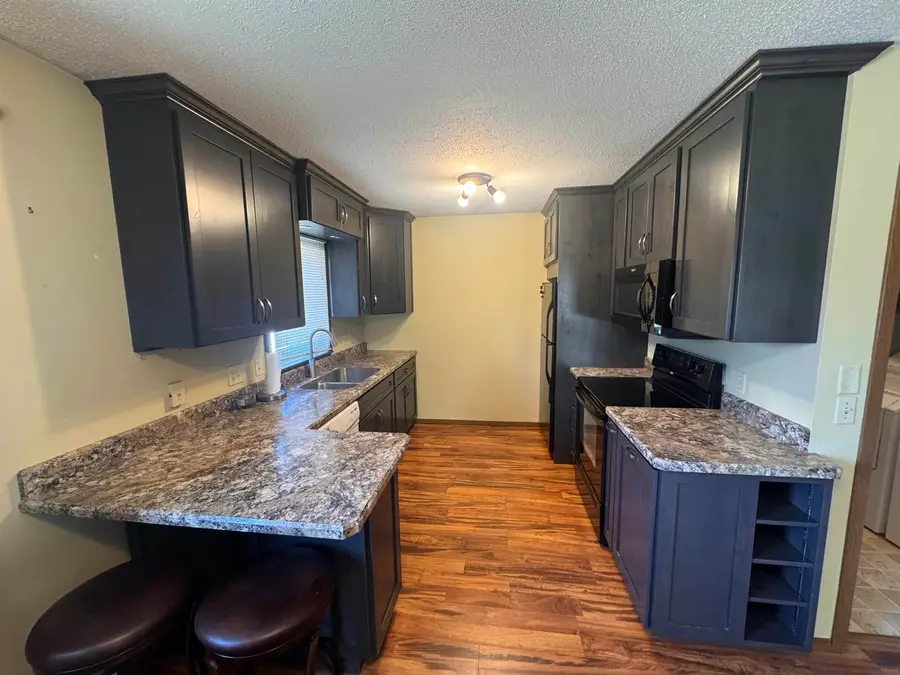 421 Rutland St, Kingsley, IA 51028 - #3