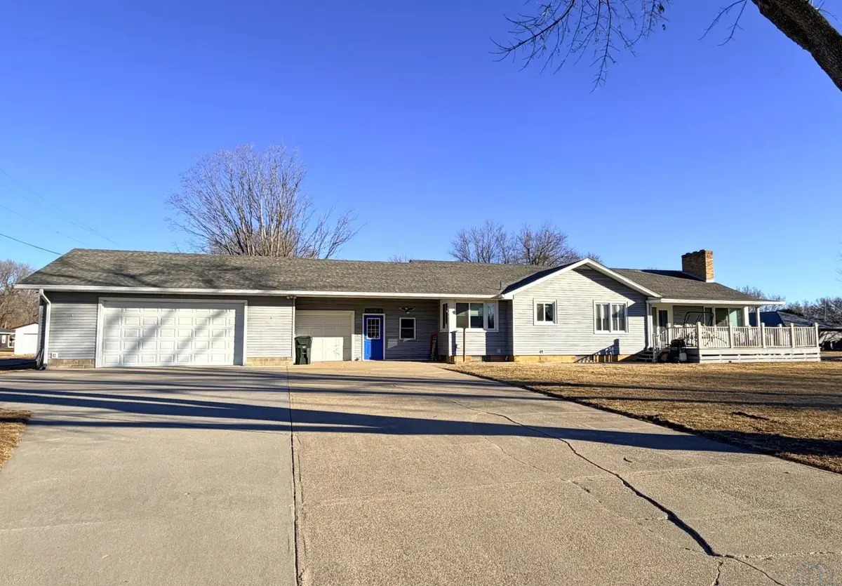 601 EVANS ST, Sloan, IA 51055 - #1