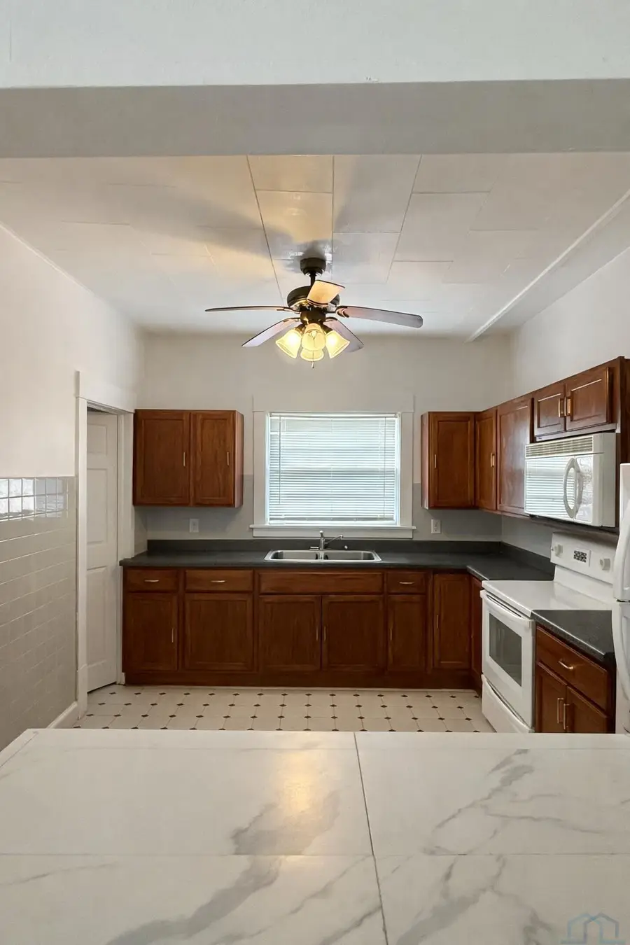 2716 Leech Ave., Sioux City, IA 51106 - #3