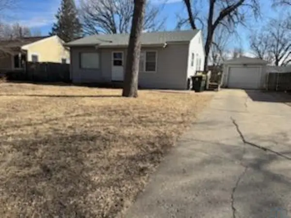 3232 Idlewood, Sioux City, IA 51103