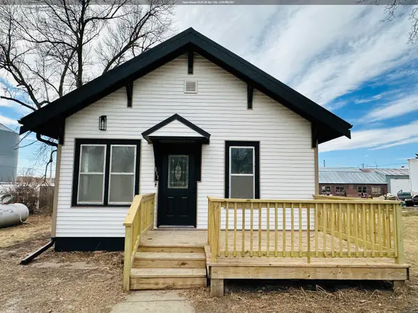 111 Summit St, Pierson, IA 51048