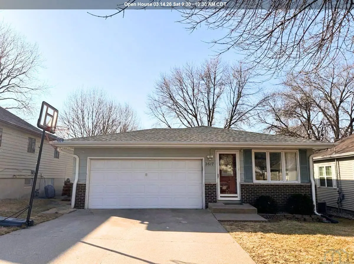 2617 S Cleveland Street, Sioux City, IA 51106 - #1