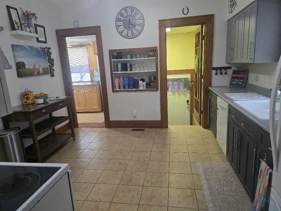 135 6th Ave. NE, America, IA 51031 - #3