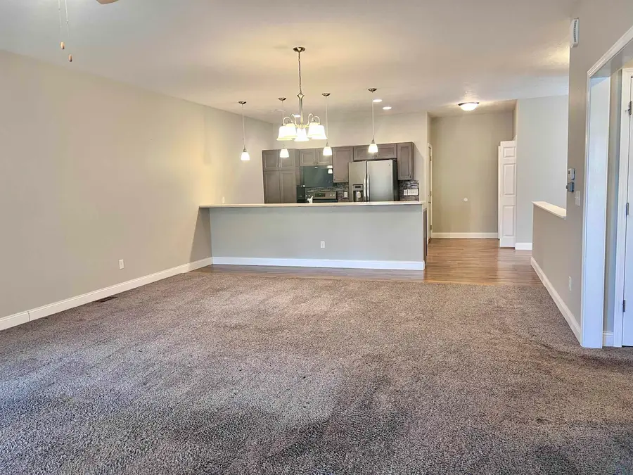 1719 S St Aubin St, Sioux City, IA 51106 - #2