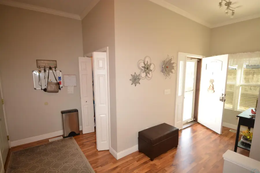 1811 S St Aubin St., Sioux City, IA 51106 - #2