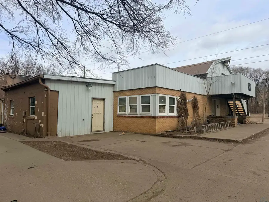 400 S MULBERRY ST, Sioux City, IA 51106 - #2