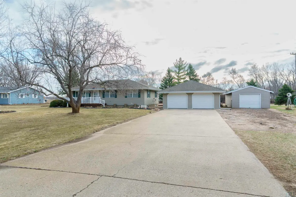 1606 LAKE AVE, South Sioux City, NE 68776 - #1