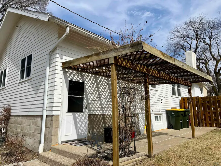 3409 Virginia St., Sioux City, IA 51104 - #2