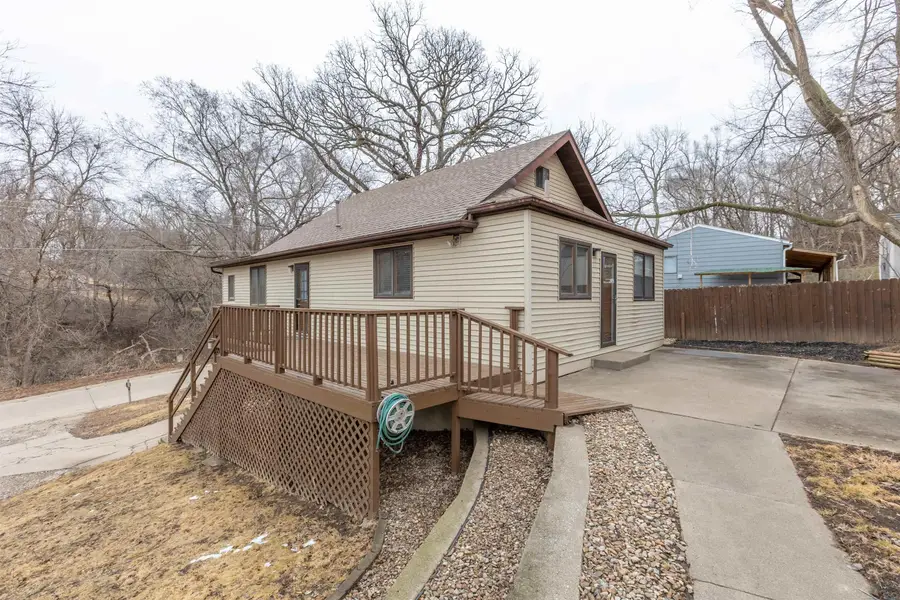 2526 Macomb Avenue, Sioux City, IA 51106 - #2