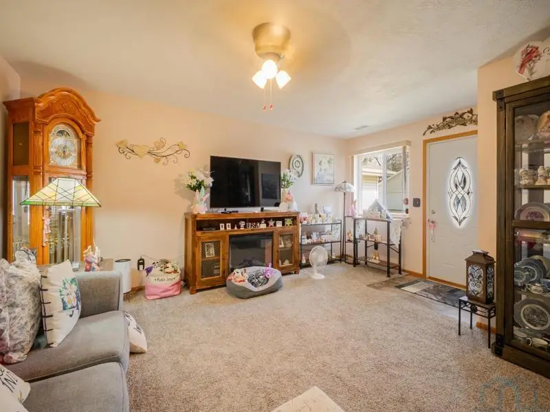 1111 Meadow View Ct #3, Sioux City, IA 51106 - #3