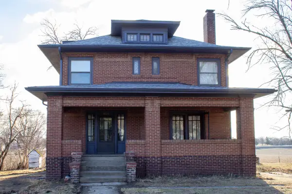 410 S 2ND ST, Mallard, IA 50562