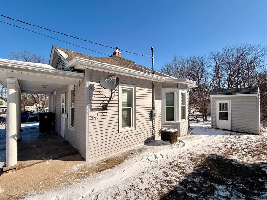 516 S Alice Street, Sioux City, IA 51106 - #2