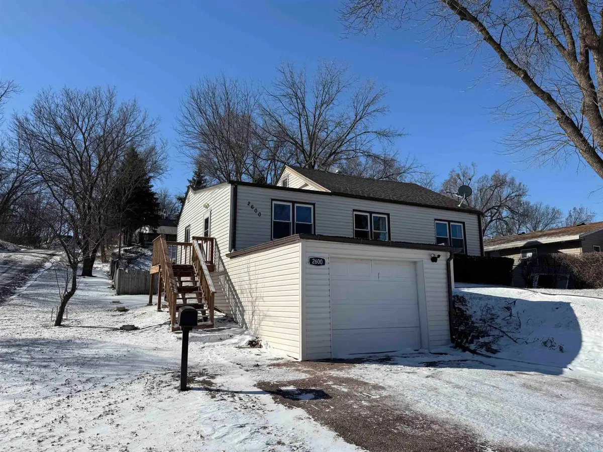 2600 W 4th Street, Sioux City, IA 51103 - #1