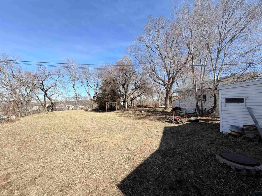 2501 Leech Ave, Sioux City, IA 51106 - #2