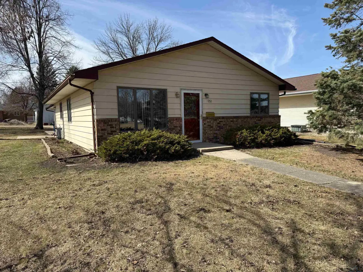 151 N 3rd Avenue W, Hartley, IA 51346 - #1