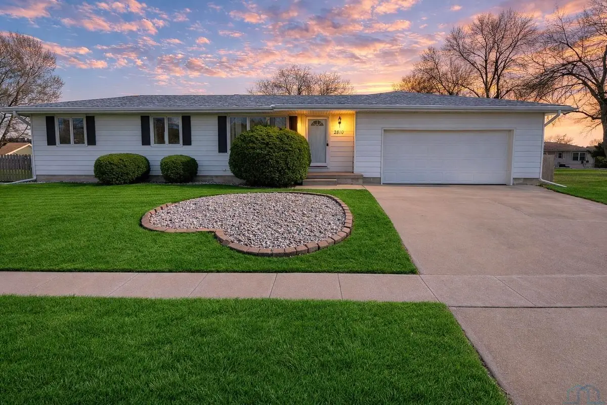 2510 Canterbury St, Sergeant Bluff, IA 51054 - #1