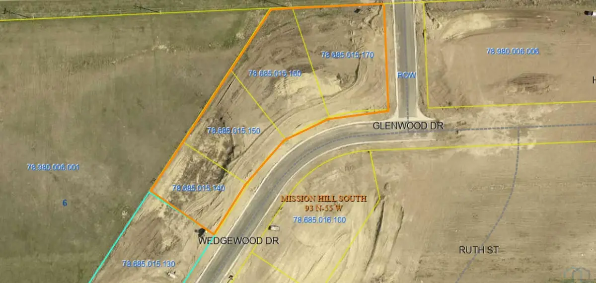 3003,3005,07,09 WEDGEWOOD DRIVE, Yankton, SD 57069 - #1