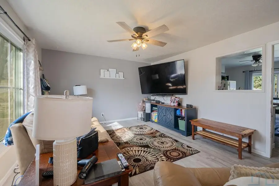 2728 So. Paxton, Sioux City, IA 51106 - #3