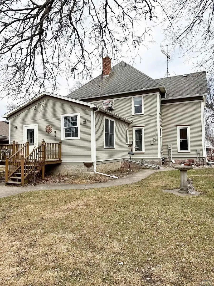 305 S Adams St, Rock Rapids, IA 51246 - #2