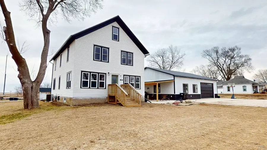 205 E 2ND ST, Meriden, IA 51037 - #2