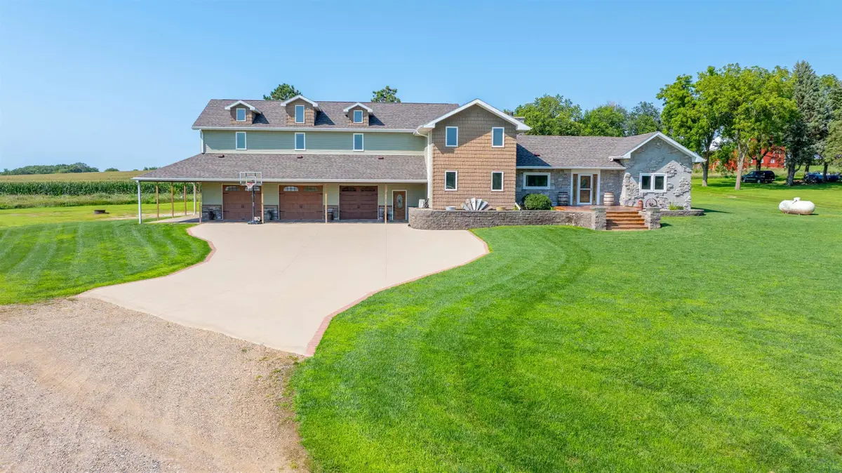 411 West St, Pierson, IA 51048 - #1