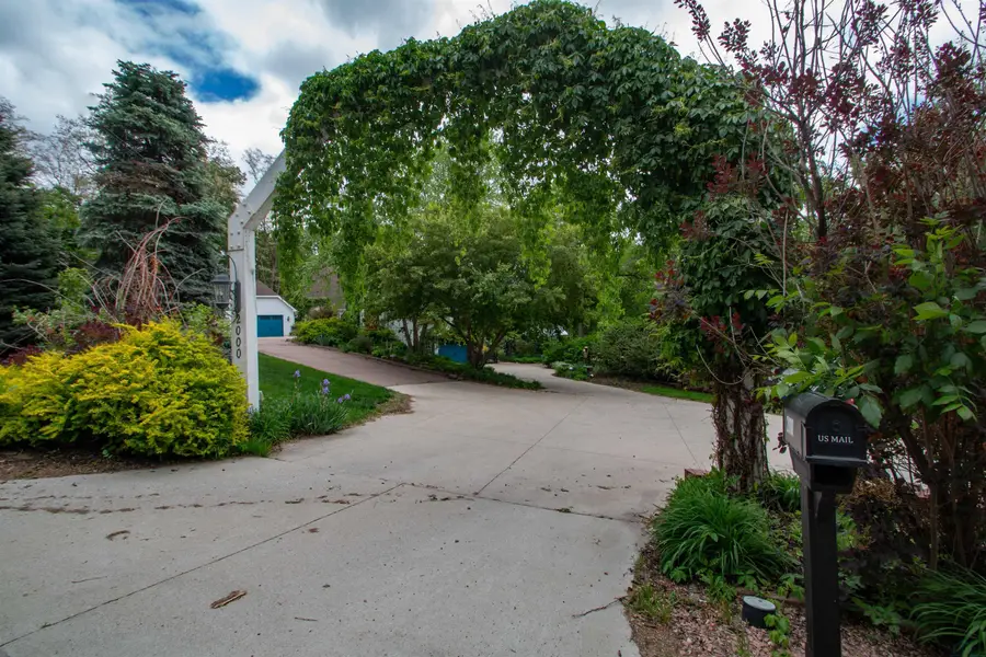 2000 Plum Creek Road, Sioux City, IA 51103 - #3