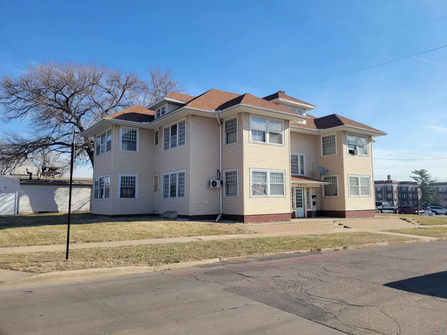 505 17TH Street, Sioux City, IA 51105 - #3