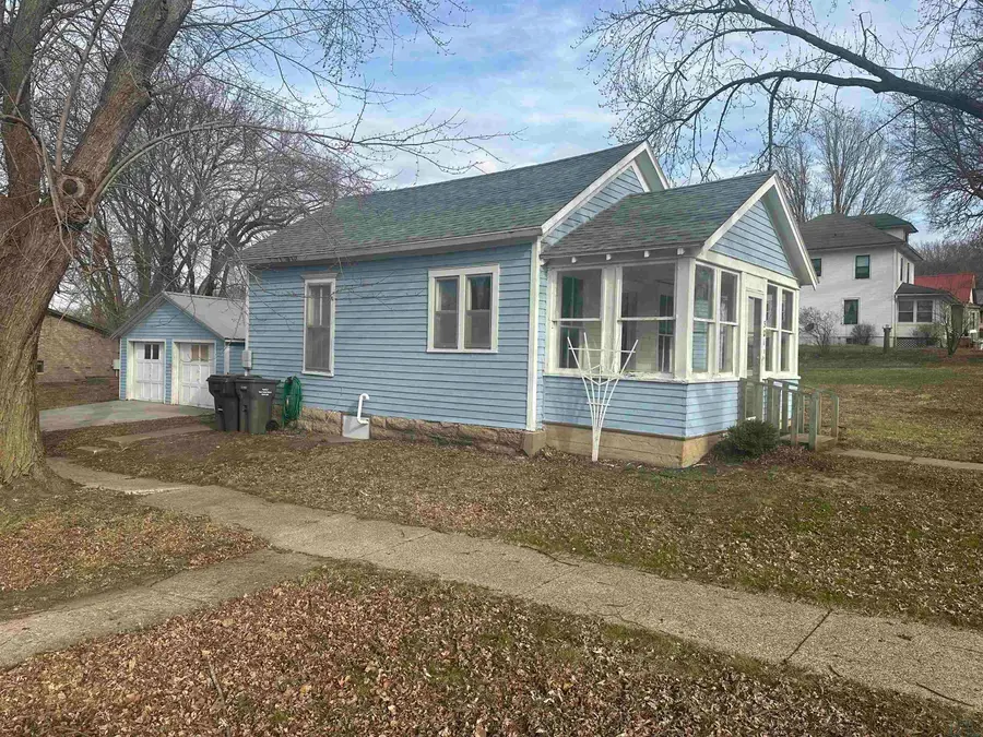 301 Park St., Peterson, IA 51047 - #2