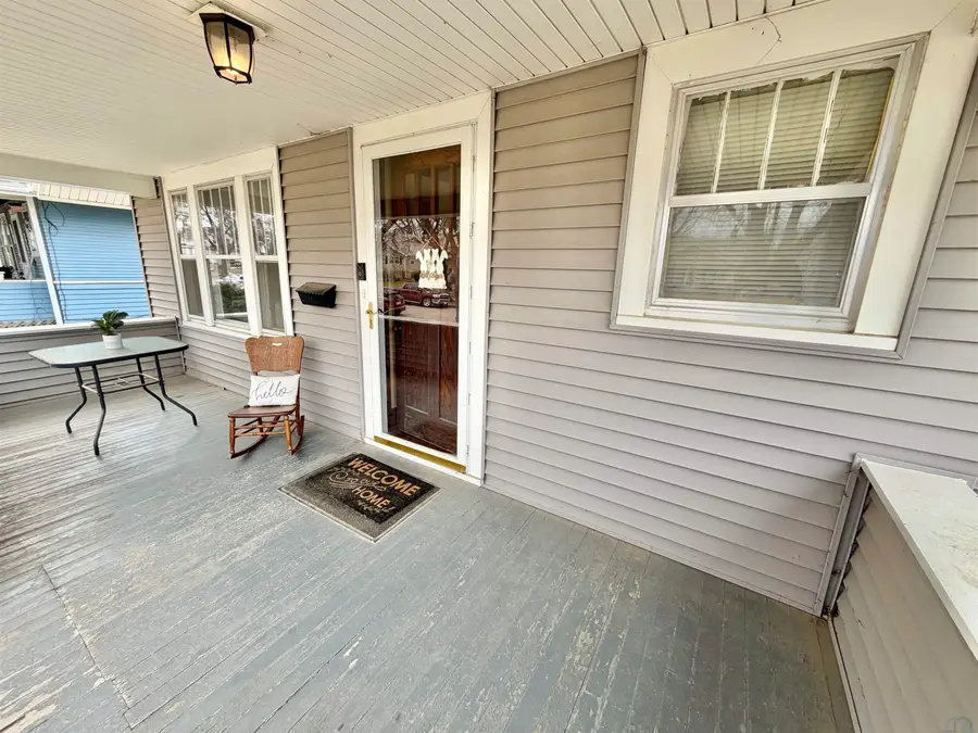 1005 S Newton, Sioux City, IA 51106 - #2