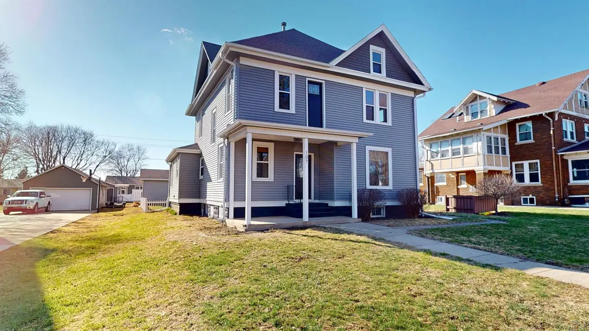 107 S LENA ST, Holstein, IA 51025 - #1