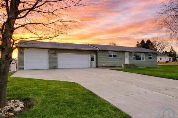 605 N First St., Doon, IA 51235