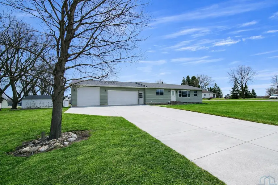 605 N First St., Doon, IA 51235 - #2