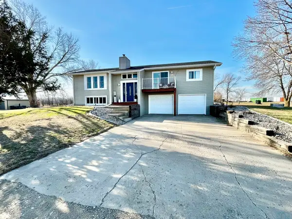 802 W Franciscan Blvd, Elk Point, SD 57025