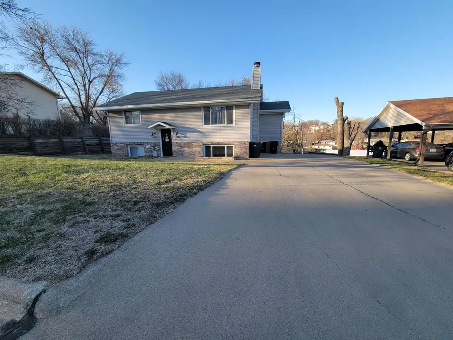 1313-1315 Navaho, Sioux City, IA 51104 - #3