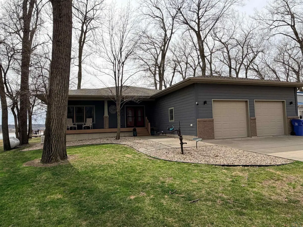 32195 Ponderosa Dr, Burbank, SD 57010 - #1