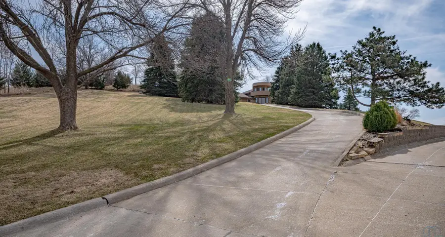 12 Deer Haven Drive, Sioux City, IA 51104 - #2