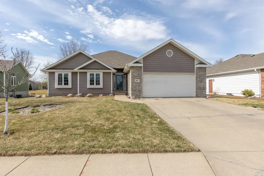 610 Prairie Blvd, Dakota Dunes, SD 57049 - #2