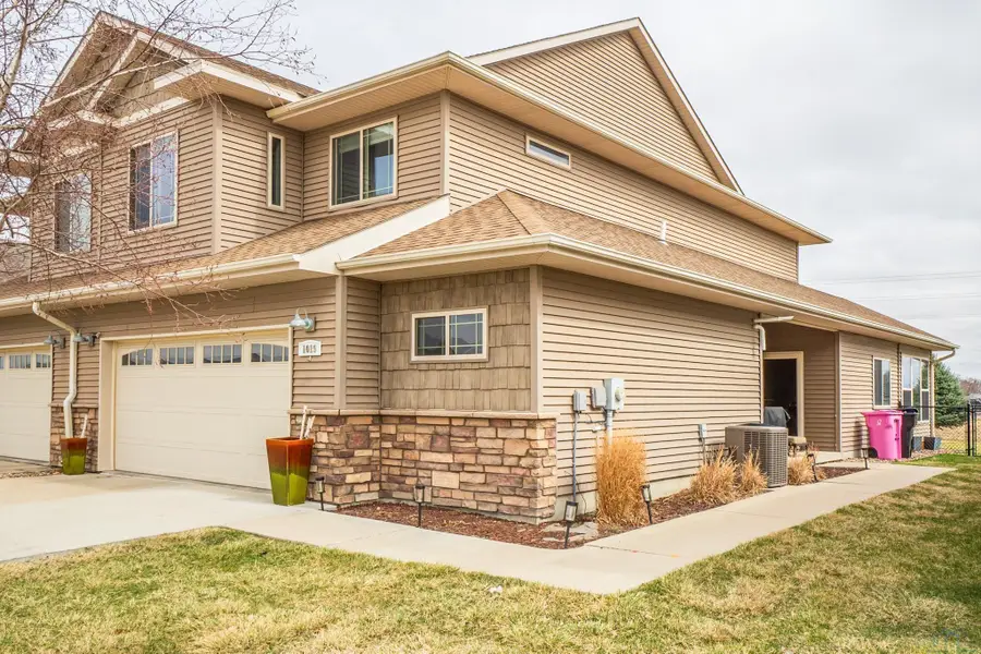 1019 Coffie Farm Road, Sergeant Bluff, IA 51054 - #2