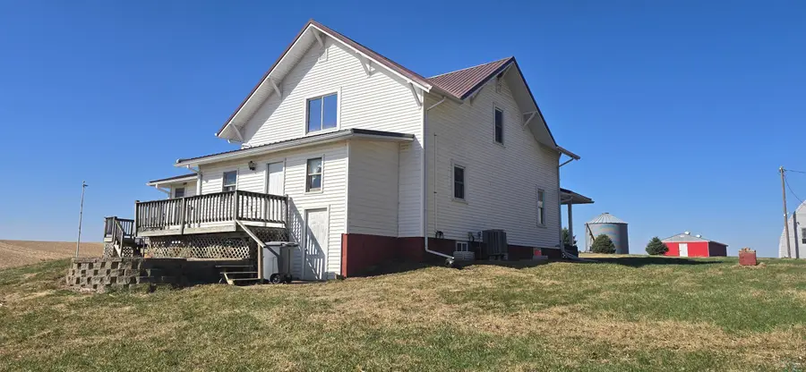 1668 260th Street, Emerson, NE 68733 - #3