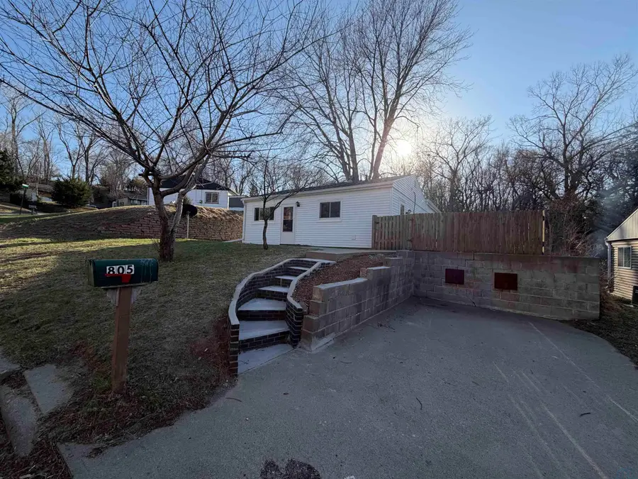 805 Rustin St., Sioux City, IA 51105 - #3