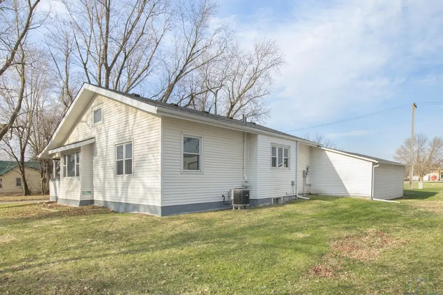 900 Cameo Street, Onawa, IA 51040 - #2