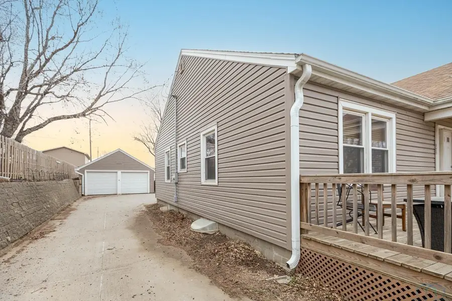 522 S 4th, Moville, IA 51039 - #2