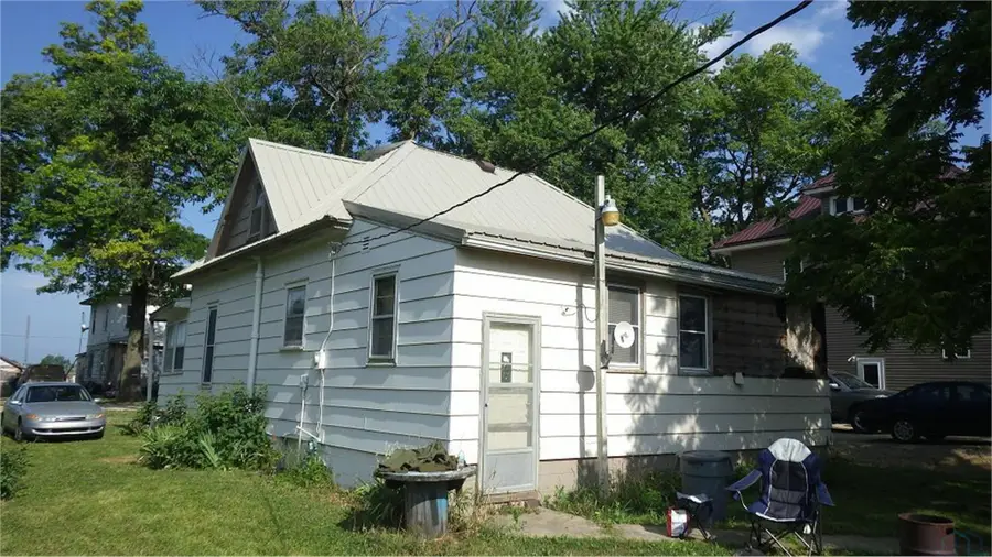 210 N 4TH AVE, Nemaha, IA 50567 - #2