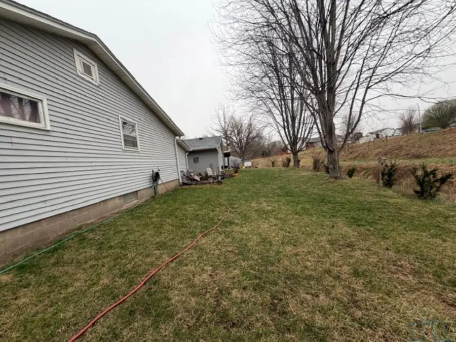 715 Burton Street, Sioux City, IA 51103 - #3