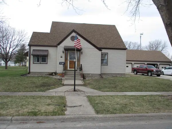 312 S Harrison, Laurens, IA 50554