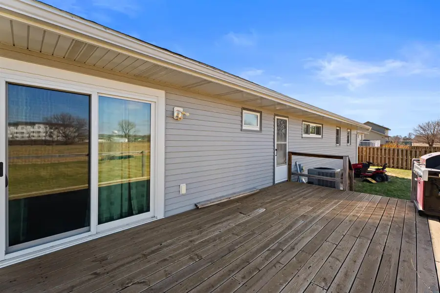 406 N Crawford, Vermillion, SD 57069 - #2